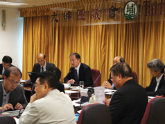 于2012年11月1日举行的大埔区议会会议