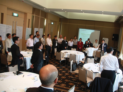 On 31 Oct 2012, a Stakeholder Forum was held to exchange views from DSD and representatives of the Hong Kong Jockey Club, the Hong Kong Football Club, neighbouring schools and the Leisure and Cultural Services Department regarding Happy Valley Underground Stormwater Storage Scheme