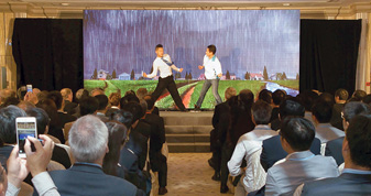 精彩舞蹈配合動畫，為會議揭開序幕