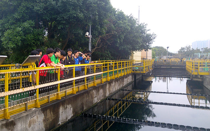 Secondary school students visiting Shatin Sewage Treatment Works
