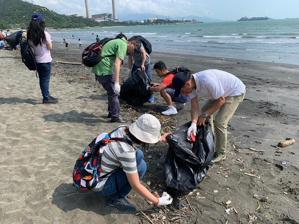Beach Clean-up Activities