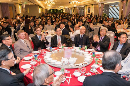 Mr. LAM Sai-hung, Permanent Secretary for Development (Works), Mr. LIU Chun-san, Under Secretary for Development, Mr. TSE Chin-wan, Under Secretary for the Environment, Mr. Donald TONG Chi-keung, then Permanent Secretary for the Environment/Director of Environmental Protection, and retired Directors of Drainage Services were invited to join our Christmas Party