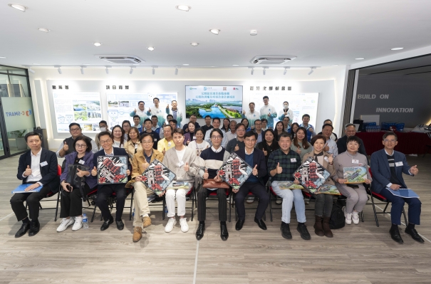 Yuen Long District Council Members Visited Yuen Long Barrage and Nullah Improvement Schemes