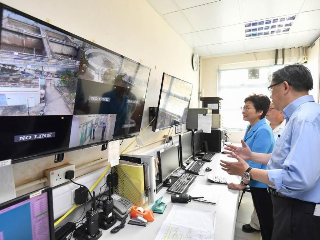 The Chief Executive, Mrs Carrie LAM (left), accompanied by the Director of Drainage Services, Mr Edwin TONG Ka-hung (right), this afternoon (September 24) inspects the Sai Kung Sewage Treatment Works which were seriously damaged by the typhoon