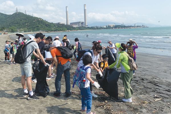 本署同事参与清洁海岸义工活动