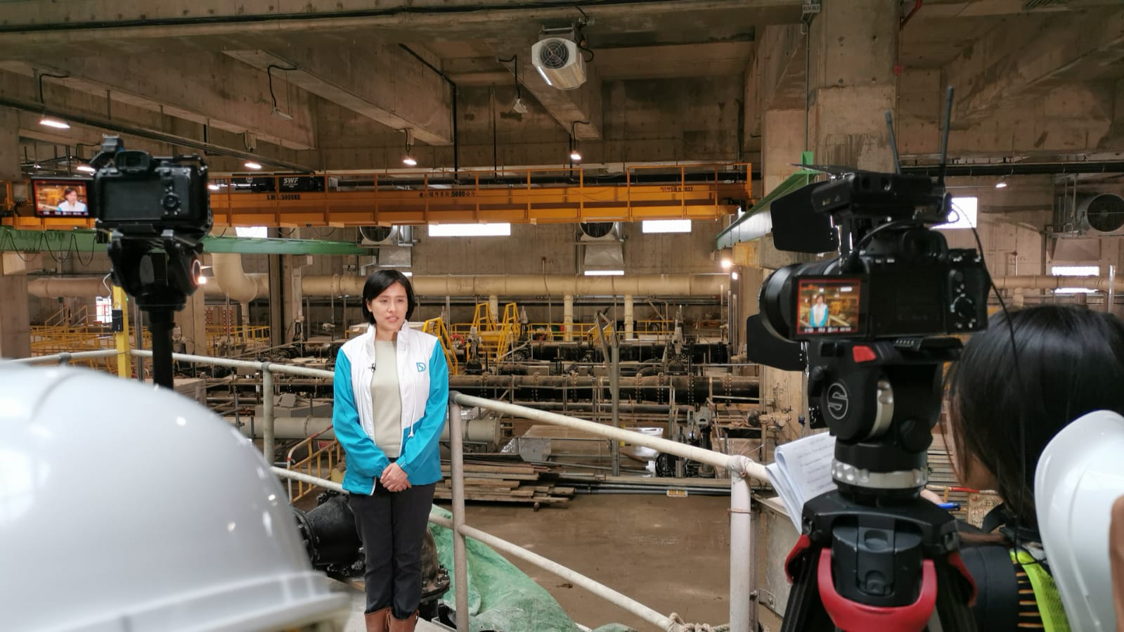 DSD Senior Engineer Ms Doris, CHOI Man-yee mentioned that the project team actively engaged in communication with the public and listened to their opinions during the design of the landscaped deck facilities for the Kwun Tong Sewage Pumping Station