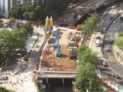Erection of temporary working platform near Tung Kwong Road are in progress