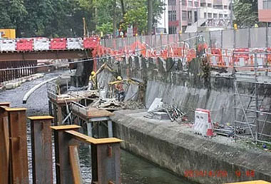 Nullah Wall Construction near Choi Hung Road has commenced
