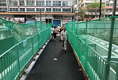 Construction of new Tung Tai Lane footbridge (partial opening to public)