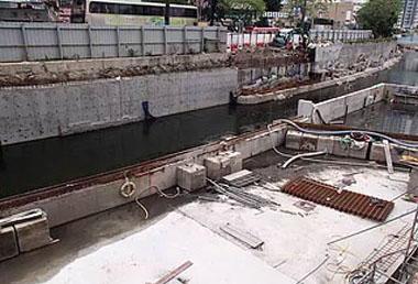 Mini-piling works near Tung Tai Lane Footbridge has commenced