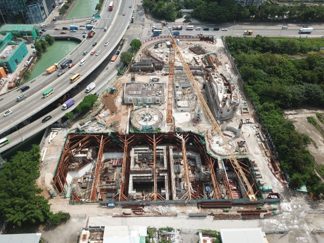 The aerial photo above shows the latest general view of the construction site.