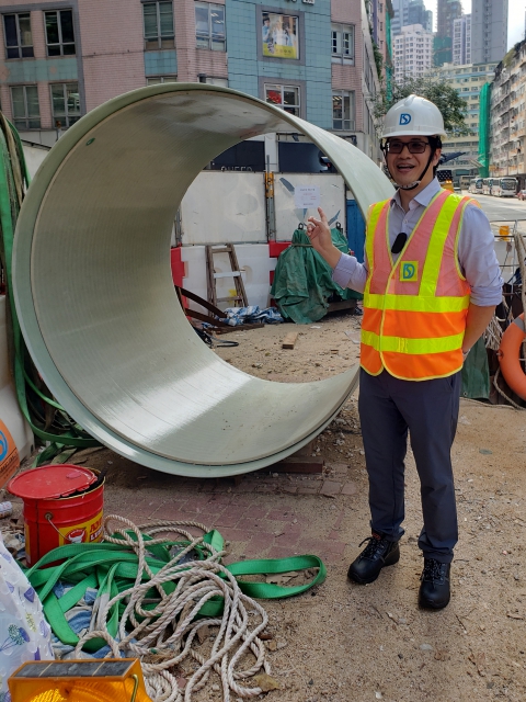 Mr CHEN showcased the glass reinforced plastic pipe used in the rehabilitation work