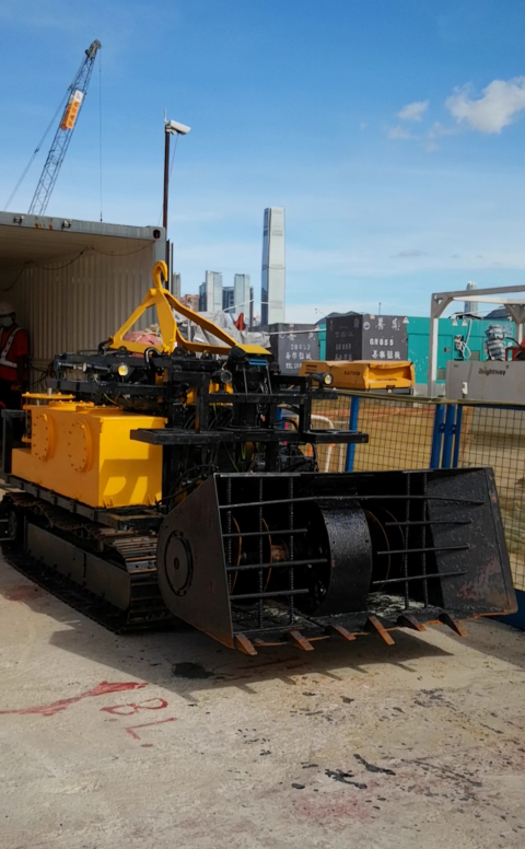 The new remote-controlled desilting robot