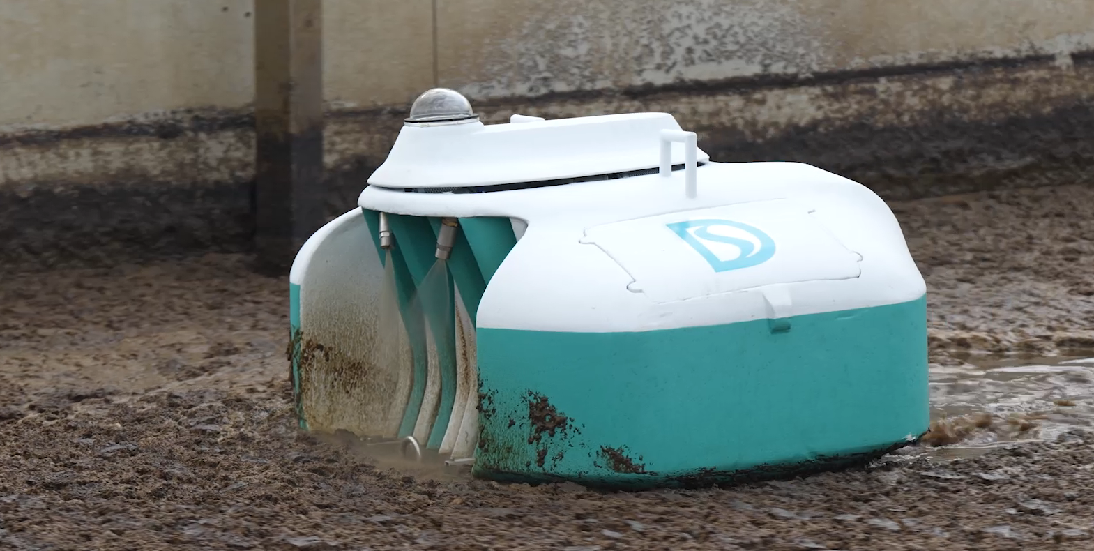 Intelligent Foam Removal Robot