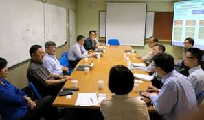 渠務署代表與公用事業局代表進行交流