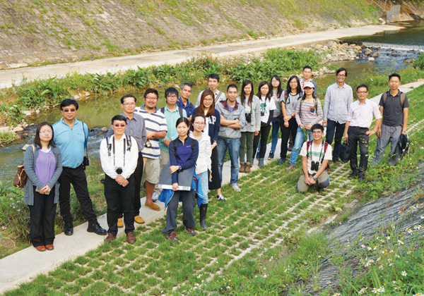 帶領環保團體代表參觀本署河道工程